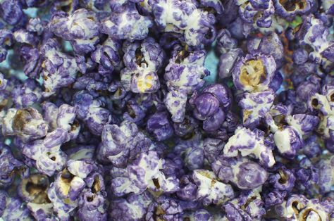 Purple Popcorn Purple Recipes, Purple Popcorn, Jmu Dukes, Carmel Popcorn, Cap Craft, Sofia The First Party, Hocus Pocus Party, Purple Food, Popcorn Recipe