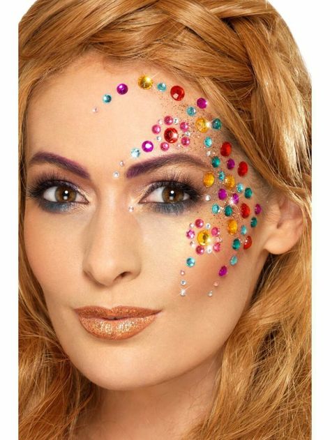 Make Up Karnaval, Hippie Carnaval, Makeup Carnaval, Carnaval Make-up, Festival Face Jewels, Gem Makeup, Make Carnaval, Festival Makeup Rave, Festival Fancy Dress