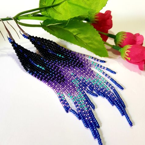 Seed Bead Patterns Free, Beautiful Beaded Earring, Fringe Earring, Making Bracelets With Beads, Beaded Jewelry Earrings, Bead Tips, Earring Inspiration, Beaded Jewelry Bracelets, Beaded Earrings Native