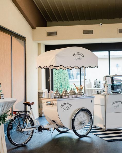 Ice Cream Cart Design, Party Food Carts, Cookie Cart, Korean Ice Cream, Gelato Cart, Bicycle Cafe, Opening A Coffee Shop, Gelato Shop, Coffee Bike