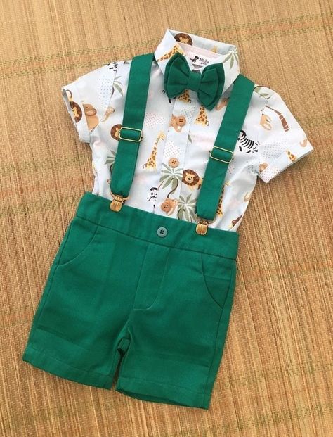 Safari Birthday Party Outfit, 1 Birthday Boy Themes, Baby Safari Outfit, Birthday Party Safari, Safari Theme Birthday Party, Baby Boy Birthday Themes, Jungle Thema, Safari Outfit, Safari Outfits