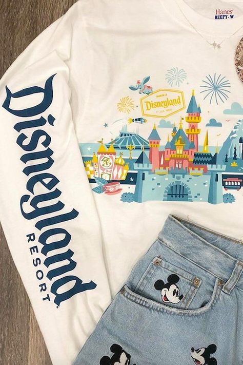 I love this outfit so so much. Cute Disney Shirts For Women, Cal Outfits, Disney Inspiration, Disney Adult, Cute Disney Outfits, Disney Merch, Disneyland Outfits, Disney Outfit, Disney Things