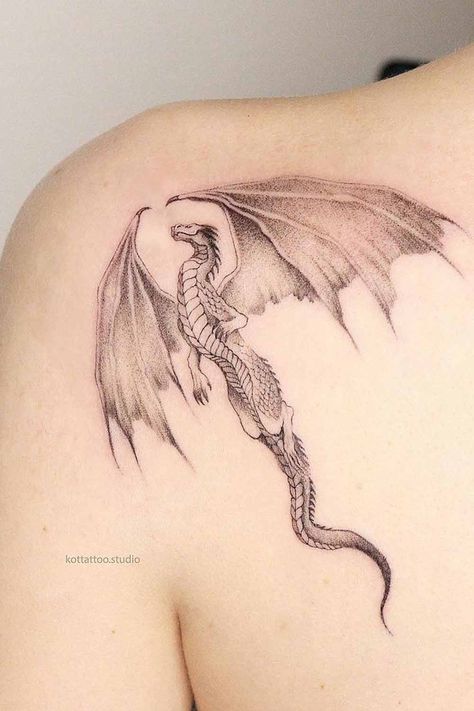 Twin Dragon Tattoo, Dragon Tattoo Shoulder, Dragon Tattoo Back, Piece Tattoo, Dragon Tattoo For Women, Full Sleeve Tattoos, Tattoo Inspo, Dragon Tattoo, Shoulder Tattoo