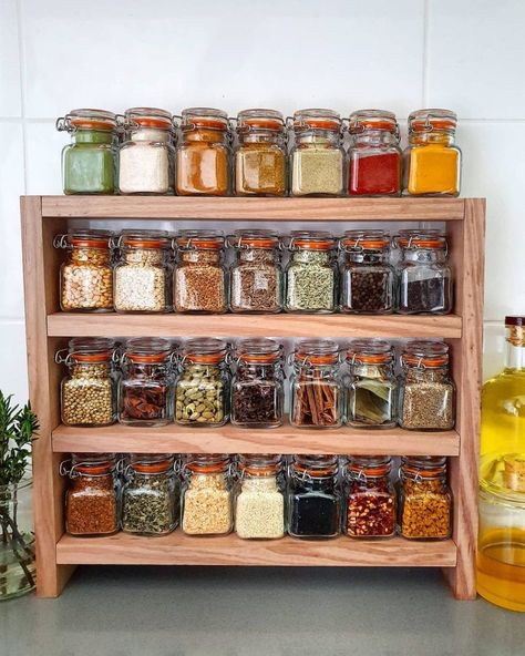 30+ Spice Rack Ideas For Organizing The Kitchen Spices Organization, Best Spice Rack, Spice Rack Ideas, Big Jars, Spice Rack Organization, Spice Kitchen, Hanging Spice Rack, Spice Organizers, Ideas For Organizing