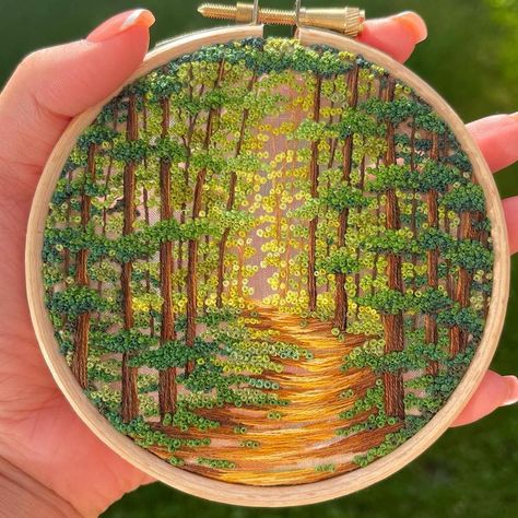 Organza Embroidery Captures Awe-Inspiring View of the Forest French Knot Embroidery, Transparent Fabric, Pola Sulam, Hand Embroidery Projects, Thread Painting, Creative Embroidery, Forest Floor, Sewing Embroidery Designs, Hand Embroidery Art