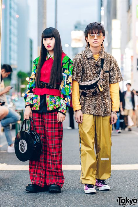 Harajuku Brother & Sister Streetwear Styles w/ Kinji, Yosuke, Bunkaya Zakkaten, Peppermint, Hysteric Glamour, Champion & Converse Kawaii Street Fashion, 90s Love, Japan Fashion Street, Harajuku Fashion Street, Streetwear Styles, Tokyo Street Style, Asian Street Style, Hysteric Glamour, Tokyo Fashion