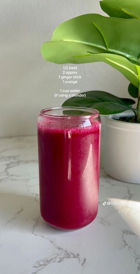 How To Make Juices, Red Healthy Food, Post Workout Juice, Beet Juice Aesthetic, Benefits Of Beet Juice, Healthy Juice Recipe, Benefits Of Beets, Beet Juice Benefits, Juice Business