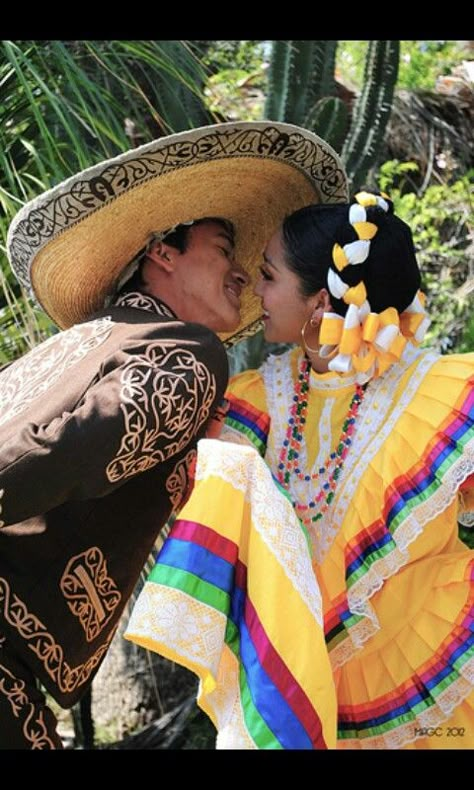 Jalisco, Mexico. Folklorico. Mexican Traditional Clothing, Folklorico Dresses, Mexican Folklore, Mexican People, Traditional Mexican Dress, Ballet Folklorico, Mexican Culture Art, Hispanic Culture, Mexican Heritage