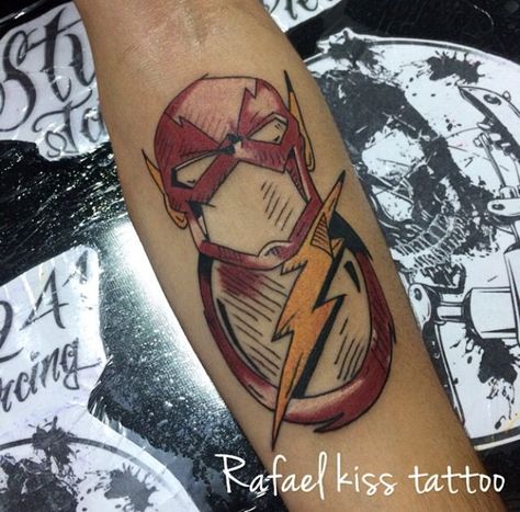 The flash tattoo Flash Tattoo Sleeve, Super Hero Tattoos, The Flash Tattoo, Dc Tattoo, Hero Tattoo, Comic Tattoo, Sharpie Tattoos, Marvel Tattoos, Flash Tattoo Designs