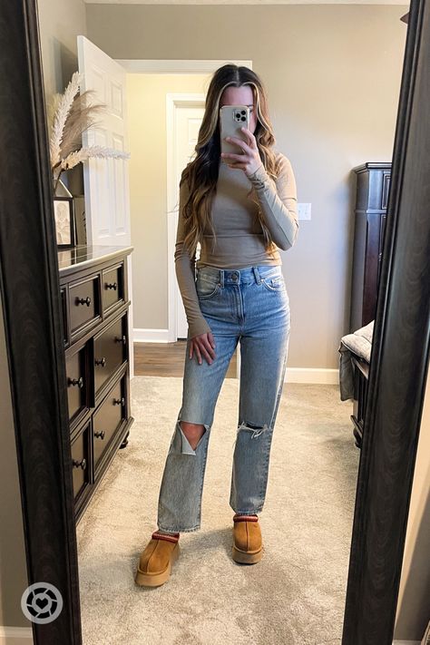 Ankle Jeans Outfit, High Waisted Straight Leg Jeans, Straight Leg Jeans Outfits, American Eagle Jeans, Ankle Jeans, Outfit Idea, Fall Outfit, Ripped Jean, Jean Outfits