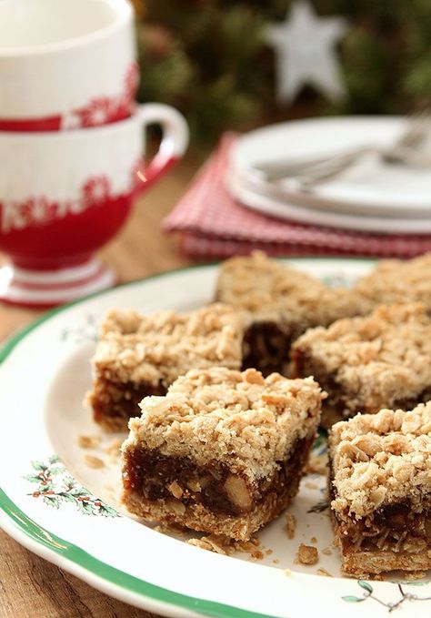 Old Fashioned Date Nut Bars - An old fashioned treat that has never gone out of favor; sweetened dates are combined with a crumbled oat topping. Perfection. Date Nut Bars, Nut Bars, Date Bars, Family Baking, Nut Bar, Pie Bar, Desserts To Make, Brownie Bar, Paleo Dessert