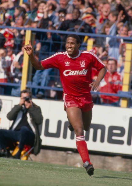 John Barnes of Liverpool in 1989. John Barnes, Retro Stars, Stars Icon, Fifa Mobile, Liverpool Wallpapers, Soccer Guys, Soccer Shorts, Liverpool Football Club, Retro Football