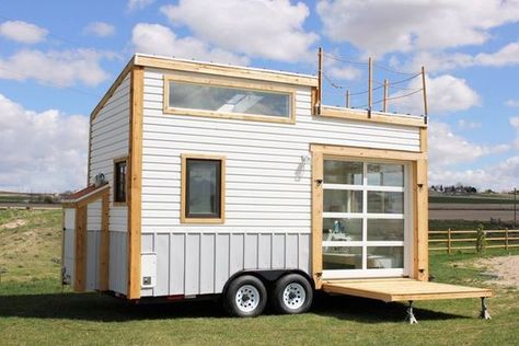 Rooftop Deck Tiny Homes Image 10 Tiny Mobile House, Houses Design, Design Houses, Small Tiny House, Tiny House Trailer, Building A Tiny House, Small Room Design, Tiny House Movement, Tiny House Living