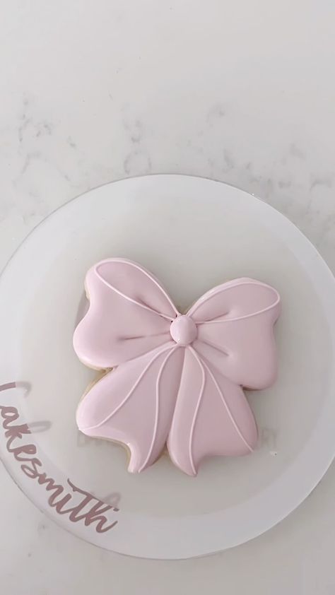 Amy Smith | 🎀 . No artificial colors used . . #cookiedecorating #pink #bow #satisfying #dyefree #naturalfoodcoloring | Instagram Sweet One First Birthday Cookies, Coquette Sugar Cookies, Pink Bow Theme Party, Pink Bow Cookies, Bow Cookies Decorated, Bow Party Decor, Bow Sugar Cookies, Pink Bow Birthday Party, Coquette Cookies