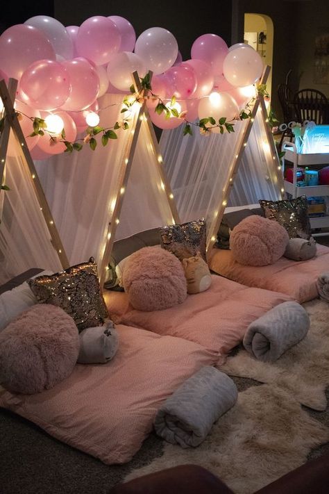 Fairy Lights Outdoors Slumber Party Decorations, Girls Sleepover Party, Sleepover Room, Sleepover Tents, Birthday Sleepover Ideas, Slumber Party Birthday, Teepee Party, Sleepover Birthday Parties, Girl Sleepover