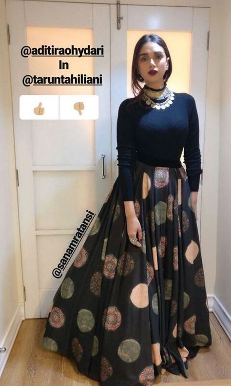 Long Skirt With Shirt Party Wear, Navratri Skirt And Top, Black Long Skirt Outfit Indian, Long Skirt Outfits Indian Traditional, Black Long Skirt Outfit Ideas, Ethnic Skirt Outfit, Ethnic Skirt And Top, Long Skirt Outfits Indian, Long Skirt Top Designs