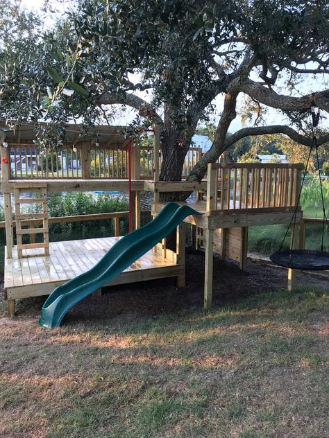 Playground Small Backyard, Treehouse Ideas For Adults, Playset Add On Ideas, Playset On Sloped Yard, Platform Treehouse For Kids, Tree House Ideas For Kids, Patio Under Tree, Kids Tree House Ideas, Tree Stump Ideas Outdoor