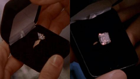 aidan carrie satc Celebrity Wedding Rings, Celebrity Wedding, Celebrity Engagement Rings, Carrie Bradshaw, All That Glitters, Jewelry Inspo, Wedding Bells, Heart Ring, The City