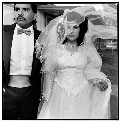 3 Female Photographers on the Fearsome Legacy of Mary Ellen Mark | Vogue Elizabeth Taylor Wedding, Hilton Wedding, Mary Ellen Mark, Helen Rose, Taylor Wedding, Hollywood Photography, Gavin Rossdale, Bianca Jagger, Celebrity Wedding Dresses