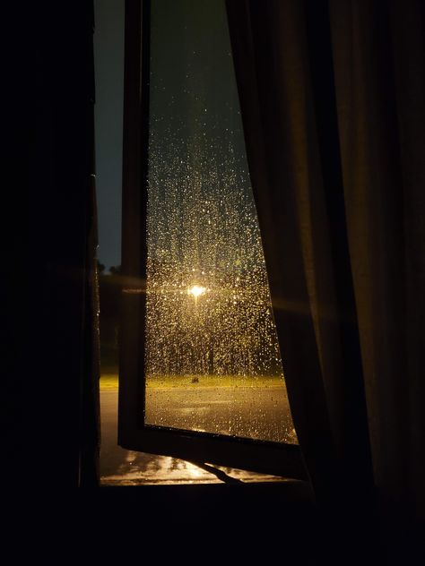 My favorite kind of waveform is made by droplets of rainfall on my window. Rain On The Window, Rain Drops On Window, Rain Mood, Rain Window, Night Window, Cafe Pictures, Rain Fall, Rain Pictures, Iphone Wallpaper Hd Nature