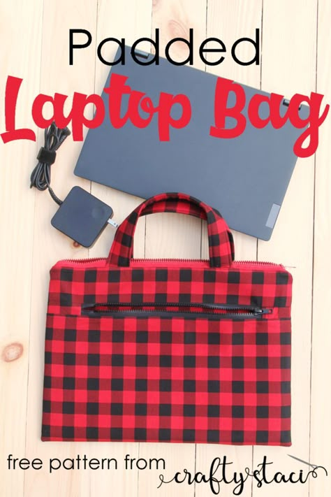 Diy Laptop Bag Pattern, Diy Laptop Bag, Crafty Staci, Diy Laptop, Bag Pattern Free, Sew Ins, Pad Bag, Sewing Tutorials Free, Bags Tutorial