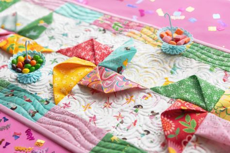 Quilted Birthday Table Runner, Birthday Quilts Ideas, Dragon Quilts, Pinwheel Table Runner, Valentines Presents For Boyfriend, Birthday Table Runner, Happy Birthday Jenny, Easy Quilting Projects, Birthday Quilt