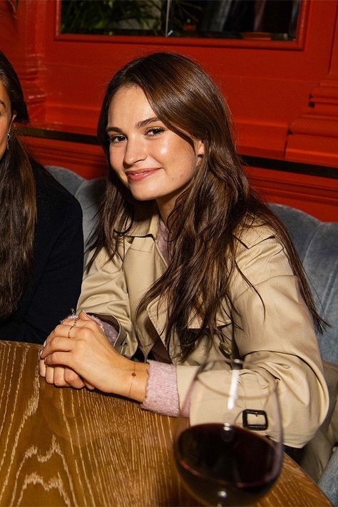 Lilly James Dark Hair, Lily James Brunette Hair, Lily James Rares, Lily James Dark Hair, Lilly Bloom Aesthetic, Lily James Brown Hair, Lily James Brunette, Lily James Hair, Edm Girl