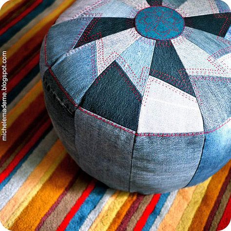 https://flic.kr/p/aryAge | Denim Pouf closeup | This pouf is made of old jeans! The tutorial can be seen HERE at  Michele Made Me! Repurpose Old Jeans, Återvinna Jeans, Artisanats Denim, Diy Pouf, Upcycled Projects, Blue Jeans Crafts, Denim Projects, Recycled Jeans, Denim Ideas