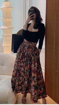 Modest Outfit Aesthetic, Skirt Tulle, Everyday Fashion Outfits, Casual Day Outfits, Quick Outfits, Classy Fashion, Classy Work Outfits, Easy Trendy Outfits, Causual Outfits