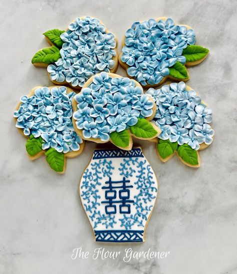 Hydrangea Cookies, Vase And Flowers, Double Happiness Symbol, Happy Working, Flower Sugar Cookies, Happiness Symbol, Icing Flowers, Something Blue Bridal, Cake In A Jar