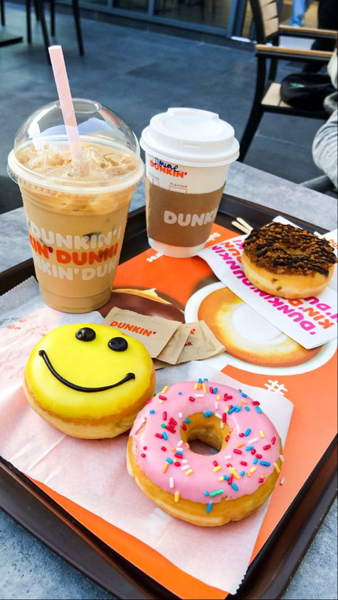 Dunkin Donuts Breakfast, Yummy Alcoholic Drinks, Birthday Breakfast, Coffee And Donuts, Food Babe, 13k Followers, Launching Soon, Snap Food, Food Obsession