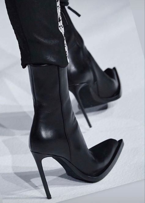 High Heeled Boots, Dr Shoes, Stephane Rolland, To Wear, Haider Ackermann, Shoe Inspo, Aesthetic Shoes, Shoe Closet, Vogue Runway