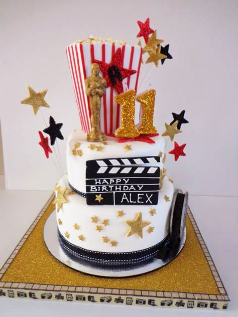 Movie Birthday Party Theme, Movie Theatre Birthday Party, Hollywood Cake, Birthday Party Theme Ideas, Movie Theme Birthday Party, Outdoor Movie Party, Hollywood Birthday Parties, Cinema Party, Backyard Movie Party