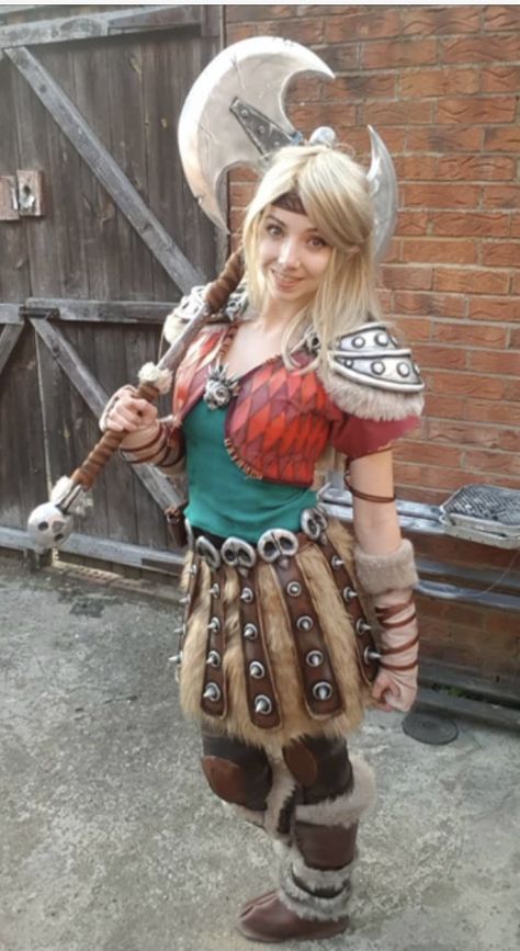 Httyd Costume, Astrid Costume, Astrid Cosplay, Heathers Costume, Astrid Hofferson, Train Dragon, Couple Costume, Dragon Costume, Dragon Girl