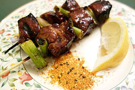 Beef Yakitori, Glaze Sauce, Yakitori Recipe, Asian Appetizers, Asian Beef, Green Onion, Asian Cooking, Fine Food, Burger Recipes