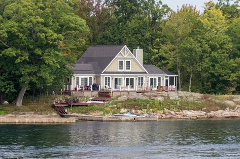 Lake House Landscape Ideas, Lake Lot Landscaping Ideas, Lakeshore Landscaping Ideas, Lake Shore Landscaping Ideas, Lake Front Landscaping, Lake House Landscaping, Lakeshore Landscaping, Lakefront Landscaping, Lake Landscape Design