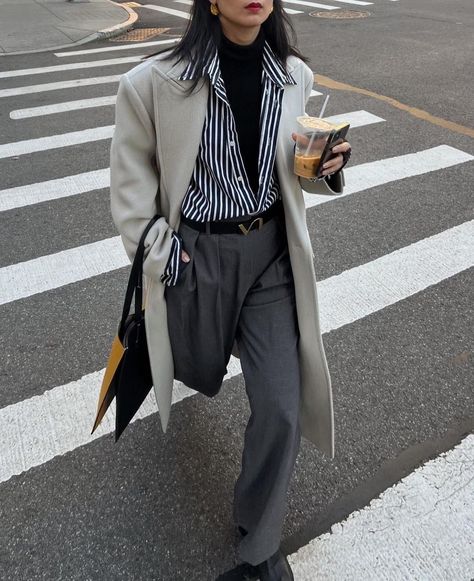 Caroline Lin, Office Casual Outfit, Casual Chique, Office Outfits Women, Outfit Formulas, Layering Outfits, Work Wear Women, Casual Work Outfits, Work Outfits Women