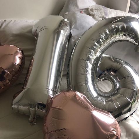 16 Bday Balloons, 16 Bday Aesthetic Decoration, 16tg Birthday Party Ideas Sweet 16, Pink And Silver Birthday Party Sweet 16, Pink And Silver Birthday Aesthetic, Turning 16 Aesthetic, Sweet 16 Pink And Silver Theme, 16th Bday Aesthetic, Sweet 16 Asthetic