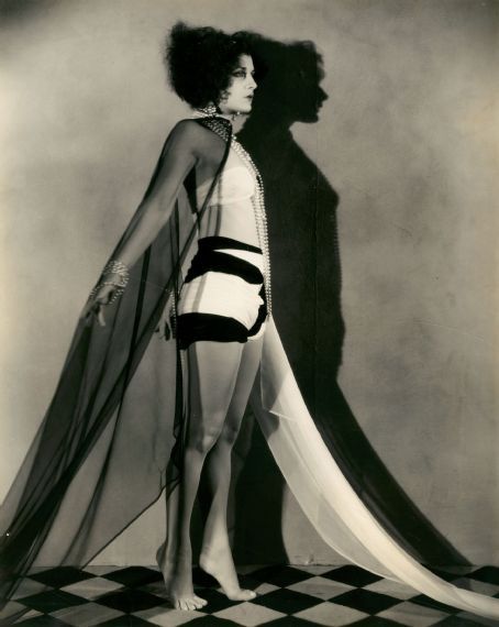 Evelyn Brent Hollywood Boulevard, Silent Movie, Mary Elizabeth, Hollywood Walk Of Fame, Silent Film, 1920s Fashion, Vintage Lingerie, Belle Epoque, Baby Star