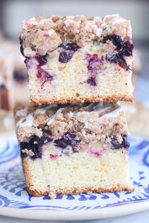 Fresh Blueberry Crumb Cake with Streusel Topping Orange Crumb Cake, Blueberry Streusel Coffee Cake, Cinnamon Streusel Topping, Morning Treats, Blueberry Crumb Cake, Blueberry Bundt Cake, Cake With Cinnamon, Streusel Cake, Crumb Cake Recipe