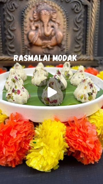 Modak Recipe, Mumbai Street Food, Bappa Morya, Dried Rose Petals, Ganpati Bappa, Milk Powder, Ganesh Chaturthi, Powdered Milk, Recipe Of The Day