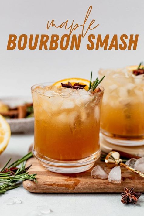 Burbon Drinks, Ginger Beer Drinks, Maple Cocktail, Ginger Beer Cocktail, Bourbon Cocktail Recipe, Pitcher Cocktails, Easy Pumpkin Dessert, Bourbon Smash, Maple Bourbon