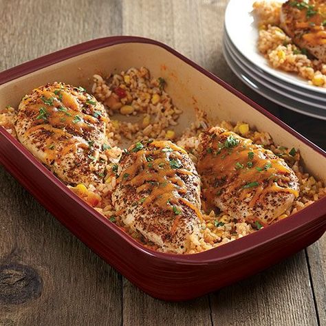 Fiesta Chicken and Rice Bake - The Pampered Chef® Deep Covered Baker Chicken, Parfait Photography, Fiesta Chicken And Rice, Deep Dish Baker Recipes, Stoneware Recipes, Deep Covered Baker Recipes, Pampered Chef Deep Covered Baker, Covered Baker Recipes, Desserts Banana