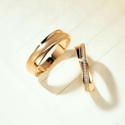 YoonMin #random #Random #amreading #books #wattpad Platinum Rings Couple Wedding Bands, White Gold Wedding Rings His And Hers, Luxury Wedding Rings Couple, Gold Wedding Bands His And Hers, Couple Rings Wedding Gold With Name, Unique Couple Rings Wedding Gold, Marriage Rings Couple Unique, Ring Wedding Couple, Wedding Bands His And Hers