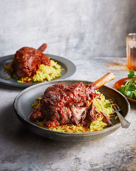 Kashmiri lamb shank rogan josh Lamb Shank Curry, Beef Recepies, Lamb Rogan Josh, Lamb Shank Recipe, Red Wine Gravy, Braised Lamb Shanks, Lamb Shank, Rogan Josh, Braised Lamb