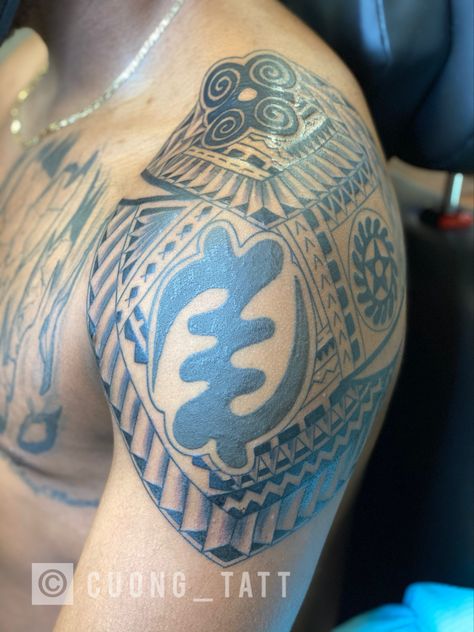 African Adrinka Tattoo, Ashanti Tattoo, Adrinka Tattoo, Ghanaian Tattoo Ideas, Ghana Tattoo Ideas, Afrikaans Tattoo, Nigerian Tattoos, African Warrior Tattoo For Men, Adinkra Symbols Tattoos