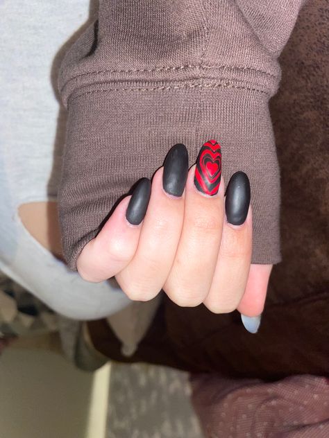 Heart Nails Red, Nails Red And Black, Red Heart Nails, Red And Black Nails, Grad Nails, S Nails, Nails Red, Heart Nails, Black Heart