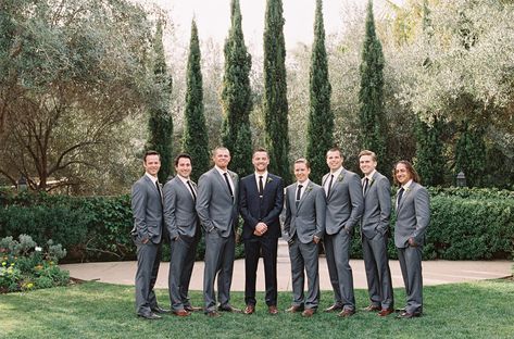 Dark Grey Groomsmen, Groomsmen Portraits, Navy Groomsmen, Groom Suit Black, Gray Groomsmen Suits, Wedding Groomsmen Attire, Winter Wedding Planning, Groomsmen Grey, Groomsmen Outfits