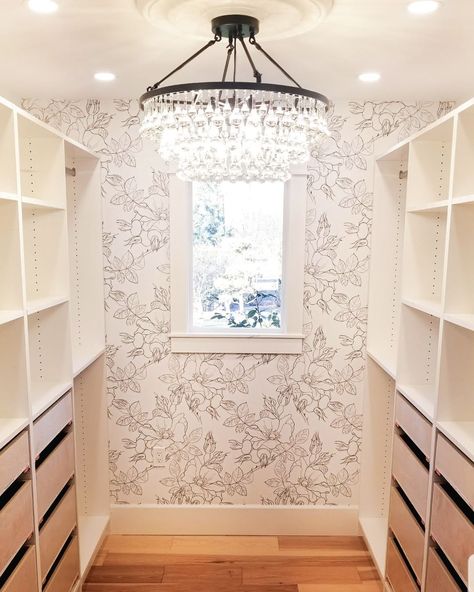 Closet Wallpaper, Floral Removable Wallpaper, Closet Hacks, Dream Closet Design, Closet Colors, Interior Wallpaper, Wall Closet, Closet Remodel, Closet Decor