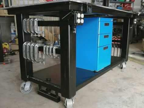 Metal Work Bench, Welding Bench, Miller Welding, Welding Table Diy, Table Build, Welding Tables, Welding Shop, Welding Cart, Diy Welding